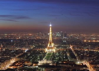 parigi_di_notte_dallalto